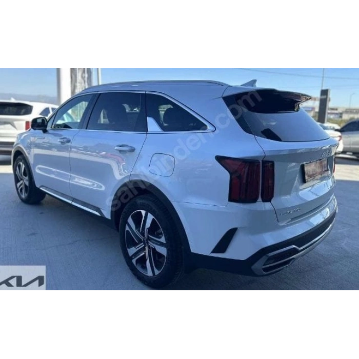 KIA SORENTO- 22/24; ARAÇ BİLGİLERİ VE RESİMLERİ