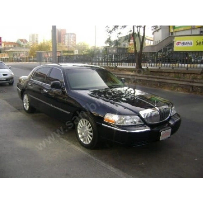 LINCOLN TOWN CAR- 03/07; ARAÇ BİLGİLERİ VE RESİMLERİ