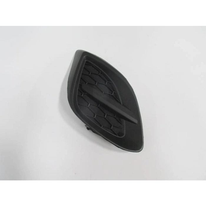 MAZDA 2- HB- 12/14; SİS LAMBA KAPAĞI SAĞ SİS DELİKSİZ (TYG)