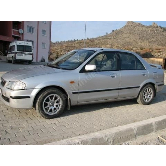 MAZDA 323- FAMILIA- 99/02; ARAÇ BİLGİLERİ VE RESİMLERİ