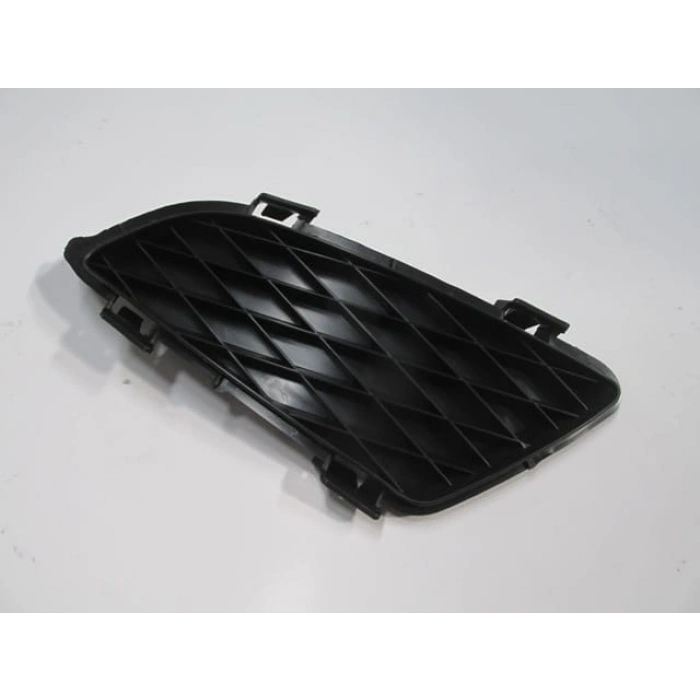 MAZDA 6- SD- 03/06; SİS LAMBA KAPAĞI SOL SİS DELİKSİZ SİYAH (TW)