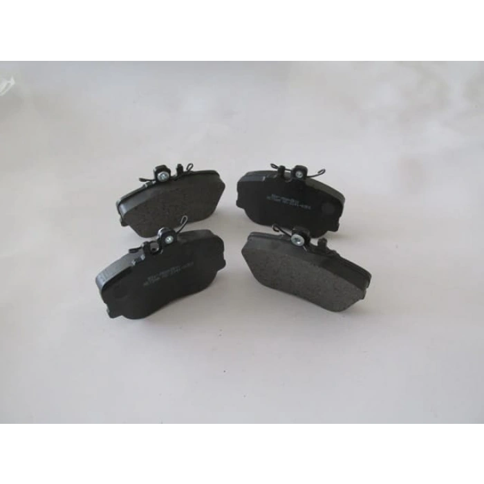 MERCEDES C CLASS- W202- 93/99; ÖN FREN BALATASI (KABLOSUZ) (DİSK)(108X74,7X19,5)(BRAMAX)