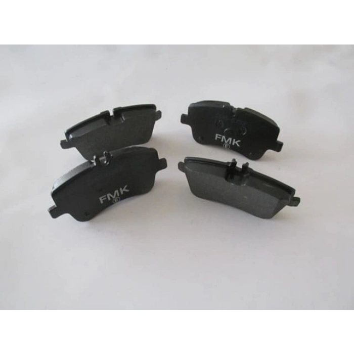 MERCEDES C CLASS- W203- 00/07; ÖN FREN BALATASI (KABLOSUZ)(DİSK)(131X69,8X18,7/131X62X18,7)(FMK)