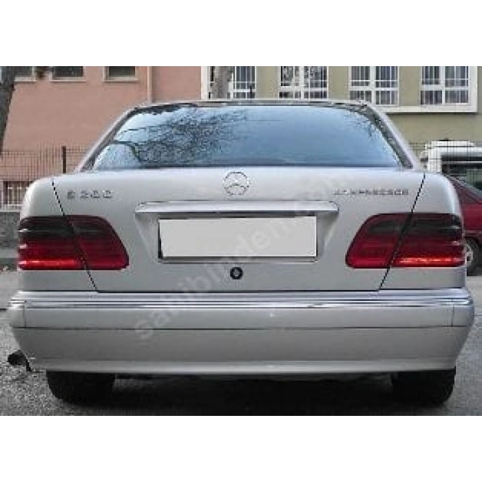 MERCEDES E CLASS- W210- 00/02; ARAÇ BİLGİLERİ VE RESİMLERİ (E200/E220/E240/E320)