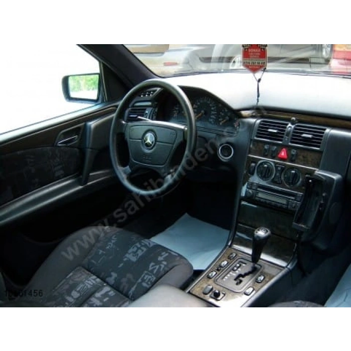 MERCEDES E CLASS- W210- 96/99; ARAÇ BİLGİLERİ VE RESİMLERİ (E200/E220/E230/E250/E270/E280/E300/E320)