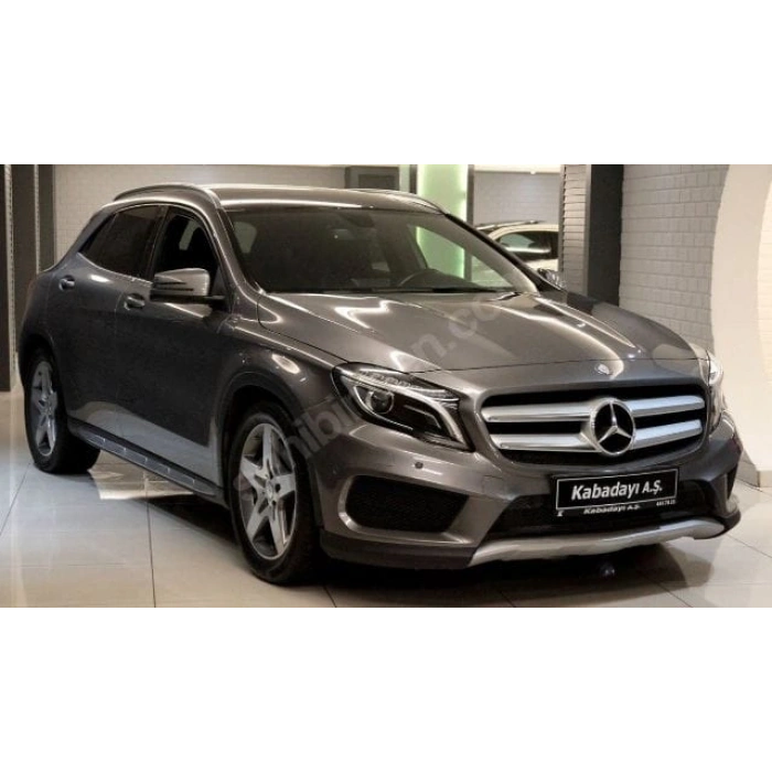 MERCEDES GLA CLASS- X156- 14/18; ARAÇ BİLGİLERİ VE RESİMLERİ (180/200)