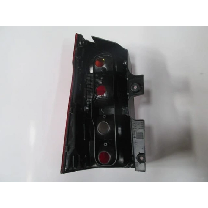 MERCEDES VITO- W447- 15/24; STOP LAMBASI SAĞ KIRMIZI/BEYAZ (MARS) (E MARKLI)