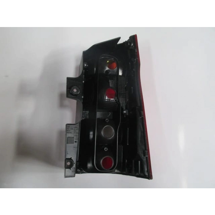 MERCEDES VITO- W447- 15/24; STOP LAMBASI SOL KIRMIZI/BEYAZ (MARS) (E MARKLI)