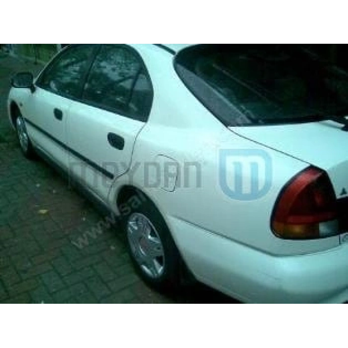 MITSUBISHI CARISMA- 97/00; ARAÇ BİLGİLERİ VE RESİMLERİ