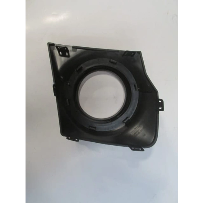 MITSUBISHI L200- PICK UP- 15/18; SİS LAMBA KAPAĞI SOL SİS DELİKLİ (CASP)