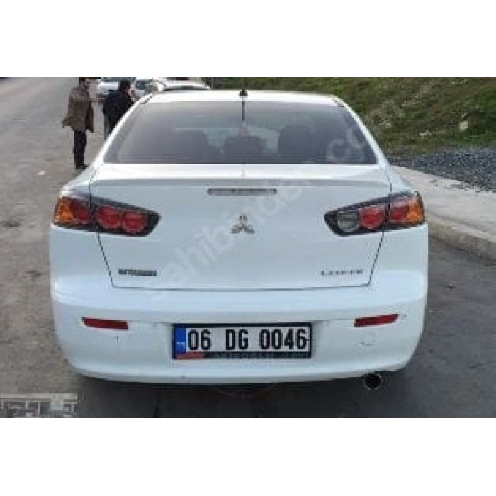 MITSUBISHI LANCER- 08/16; ARAÇ BİLGİLERİ VE RESİMLERİ