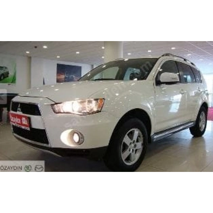 MITSUBISHI OUTLANDER- 08/12; ARAÇ BİLGİLERİ VE RESİMLERİ
