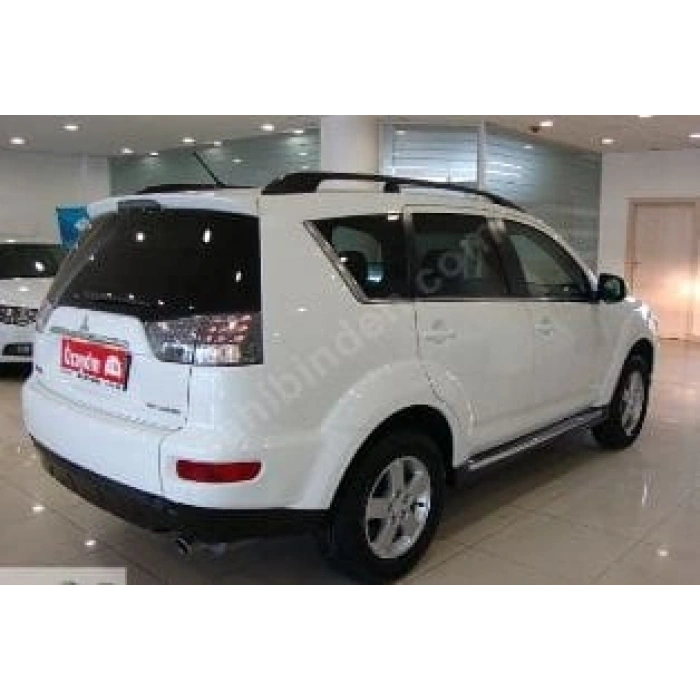 MITSUBISHI OUTLANDER- 08/12; ARAÇ BİLGİLERİ VE RESİMLERİ