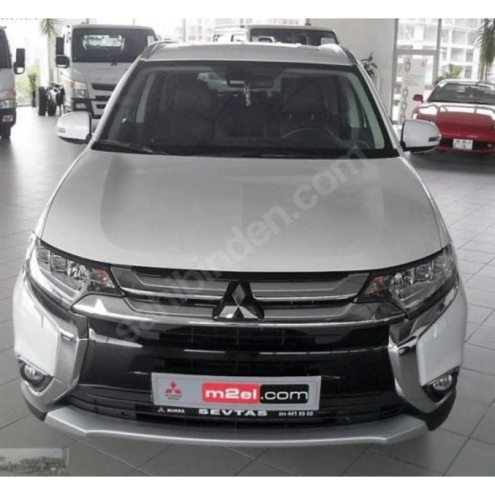 MITSUBISHI OUTLANDER- 13/16; ARAÇ BİLGİLERİ VE RESİMLERİ