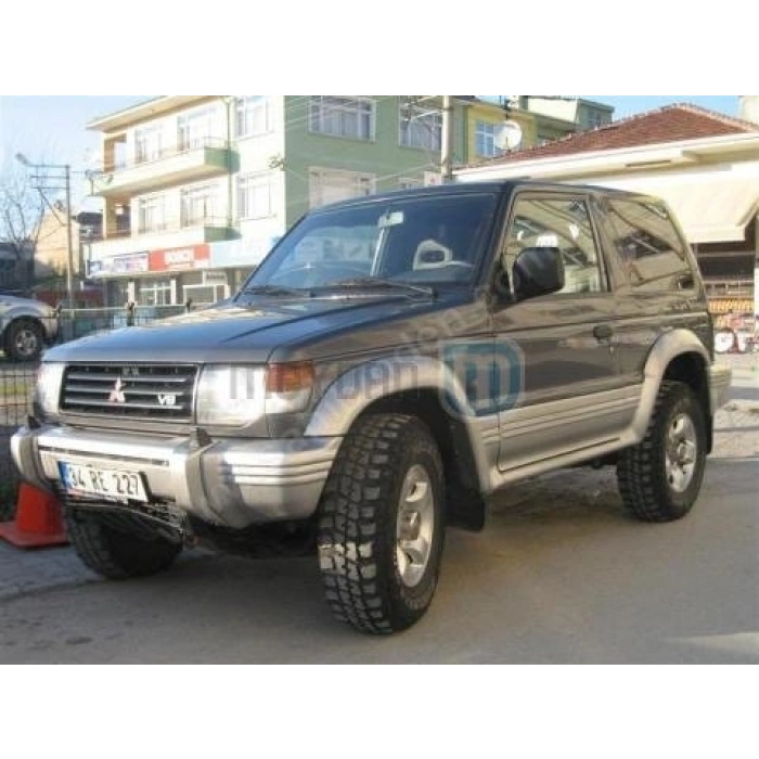 MITSUBISHI PAJERO- 92/97; ARAÇ BİLGİLERİ VE RESİMLERİ