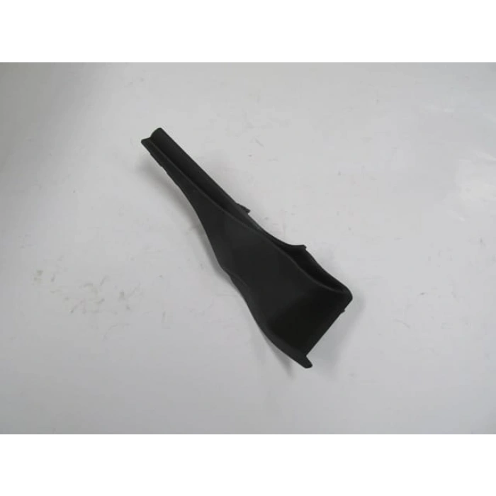 NISSAN PICK UP- NAVARA- 16/22; ÖN ÇAMURLUK ARKA PLASTİK KAPLAMASI SAĞ (ORİJİNAL)