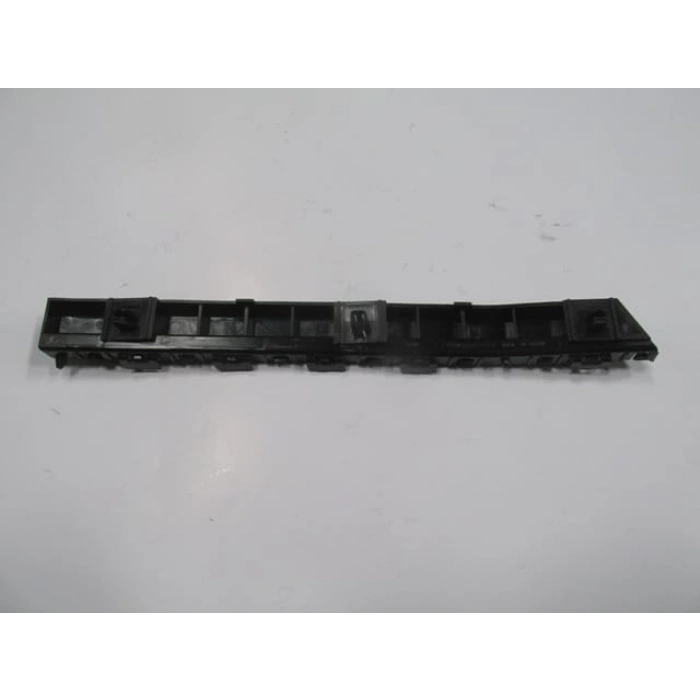 NISSAN QASHQAI- J11- 14/21; ARKA TAMPON BAĞLANTI BRAKETİ SAĞ PLASTİK (TW)