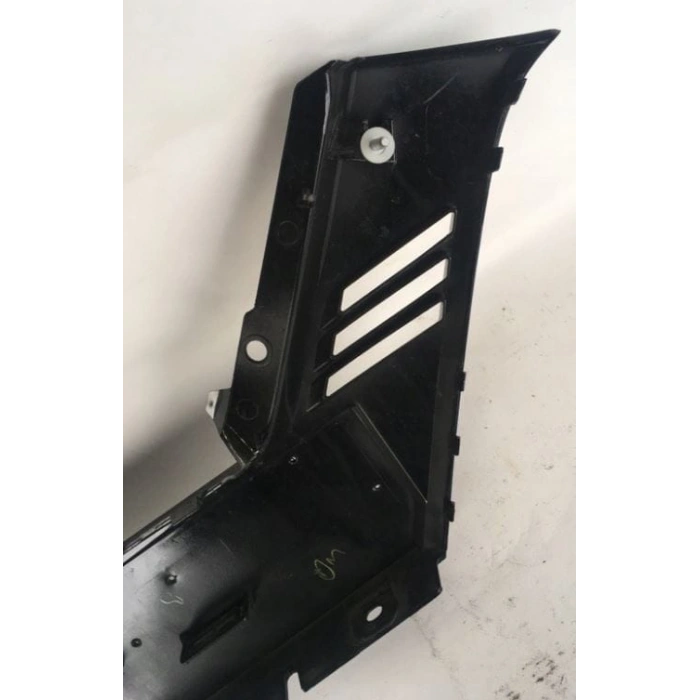 NISSAN QASHQAI- J11- 17/21; ÖN TAMPON PLAKALIK PLASTİĞİ (ÖN PANJUR ALT) (TYG)