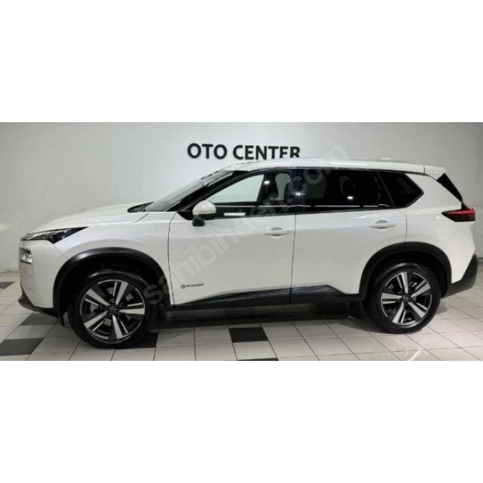 NISSAN X TRAIL- 22/25; ARAÇ BİLGİLERİ VE RESİMLERİ