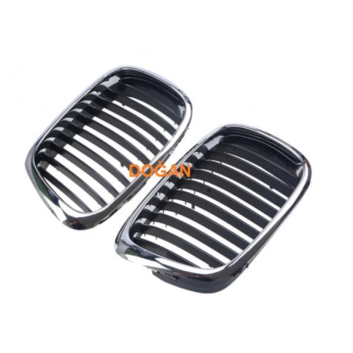 ÖN PANJUR (KROM/SİYAH) SAĞ E39 2000-