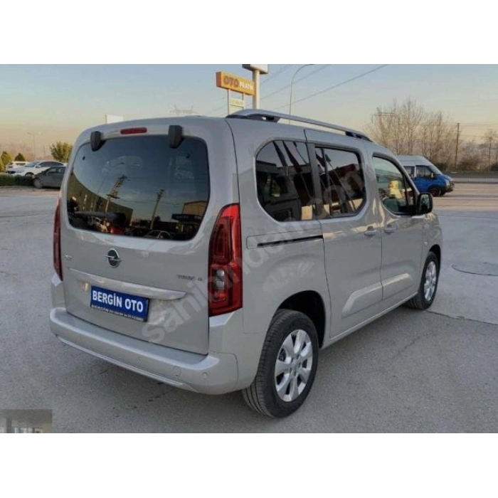 OPEL COMBO- 19/24; ARAÇ BİLGİLERİ VE RESİMLERİ