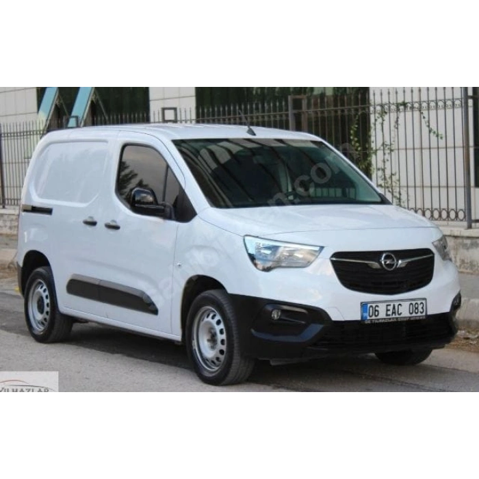 OPEL COMBO- 19/24; ARAÇ BİLGİLERİ VE RESİMLERİ