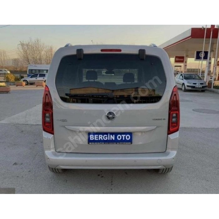OPEL COMBO- 19/24; ARAÇ BİLGİLERİ VE RESİMLERİ