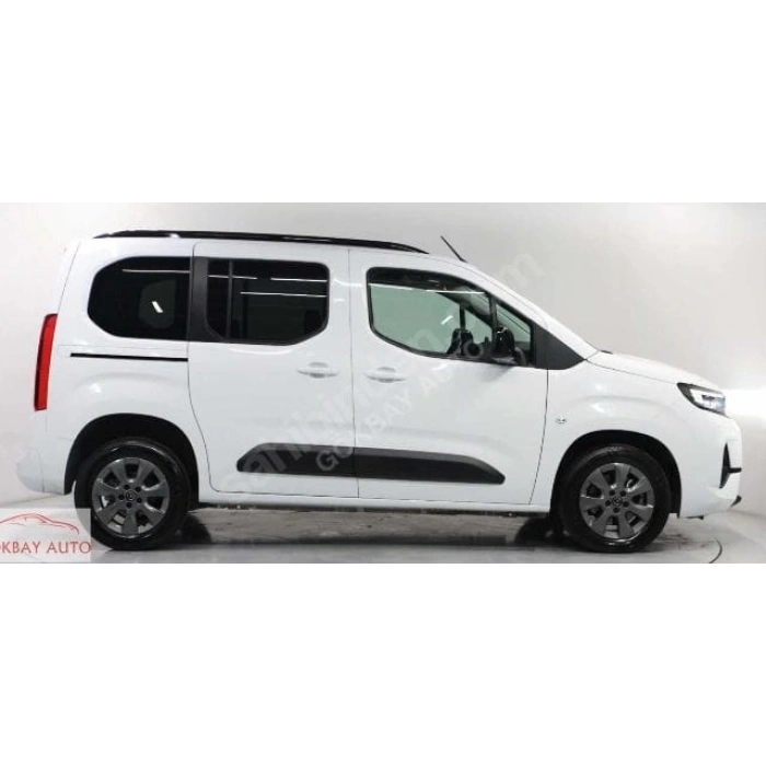 OPEL COMBO- 24/25; ARAÇ BİLGİLERİ VE RESİMLERİ