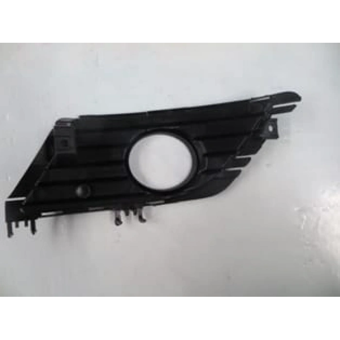 OPEL CORSA- C- 04/06; SİS LAMBA KAPAĞI SAĞ SİYAH (DELİKLİ) (TW)