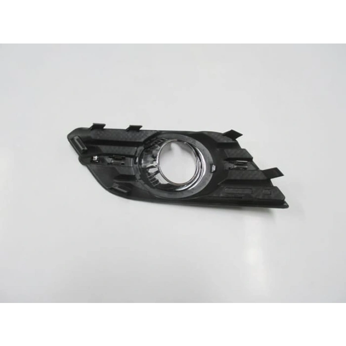 OPEL MOKKA- 12/16; SİS LAMBA KAPAĞI SAĞ SİS DELİKLİ SİYAH (SİS YUVASI NİKELAJLI) (TW)