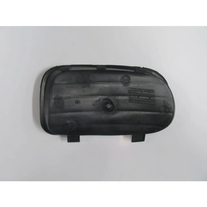 OPEL VECTRA- B- 99/02; SİS LAMBA KAPAĞI SAĞ SİS DELİKSİZ