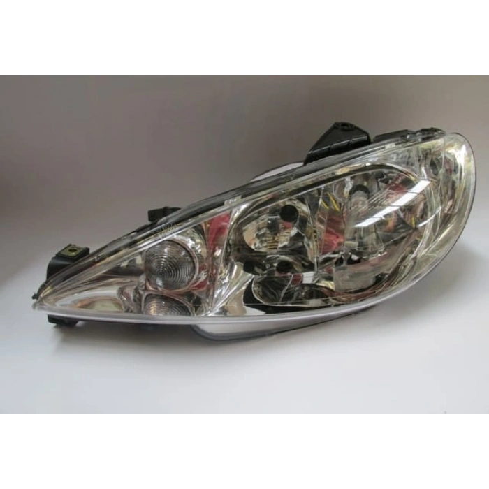 PEUGEOT 206- HB- 02/09; FAR LAMBASI SOL ELEKTRİKLİ/MOTORSUZ (ŞEFFAF CAMLI) H7/H7 (AYFAR) (E MARKLI)