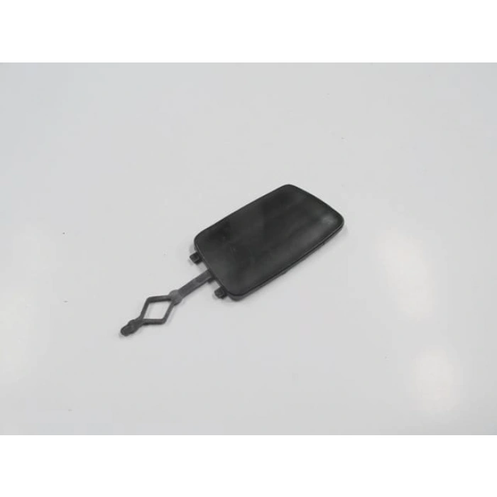 PEUGEOT 3008- 21/24; ARKA TAMPON ÇEKİ DEMİR KAPAĞI