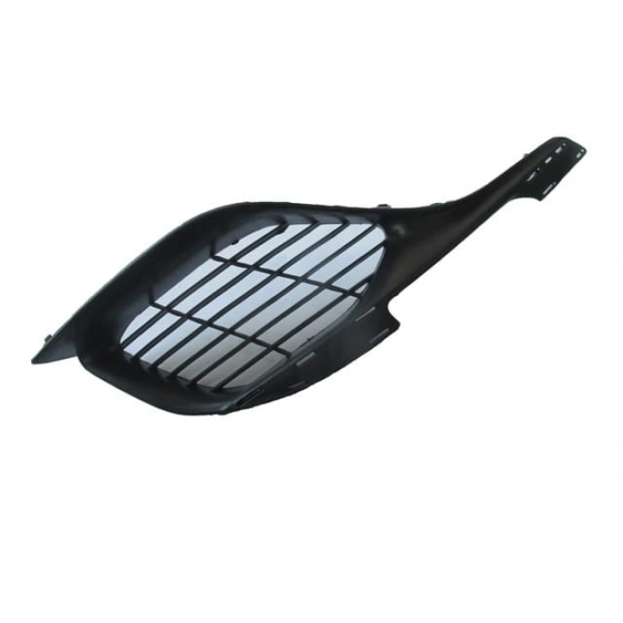 PEUGEOT 308- 15/17; ÖN TAMPON PANJURU SAĞ NİKELAJ ÇITASIZ (GÜNDÜZ FARI DELİKLİ) (ACTIVE MODEL)