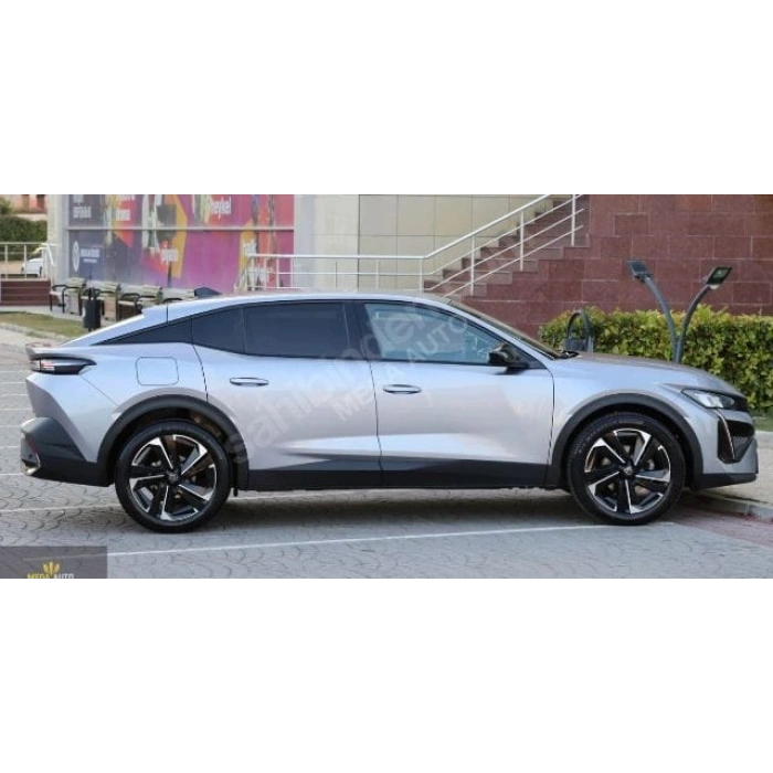 PEUGEOT 408- 23/25; ARAÇ BİLGİLERİ VE RESİMLERİ