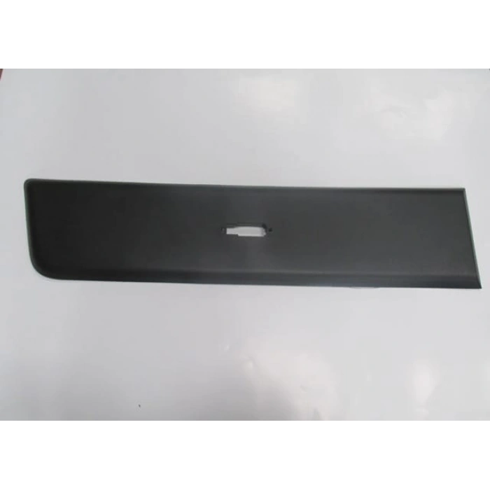 PEUGEOT BOXER- 07/13; ARKA ÇAMURLUK BANDI ÖN TARAF SAĞ (SİNYAL DELİKLİ) (KLİPSLİ)