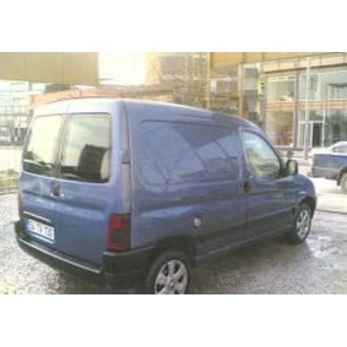 PEUGEOT PARTNER- 96/02; ARAÇ BİLGİLERİ VE RESİMLERİ
