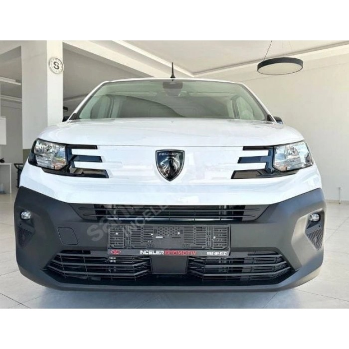 PEUGEOT PARTNER- VAN- 24/25; ARAÇ BİLGİLERİ VE RESİMLERİ