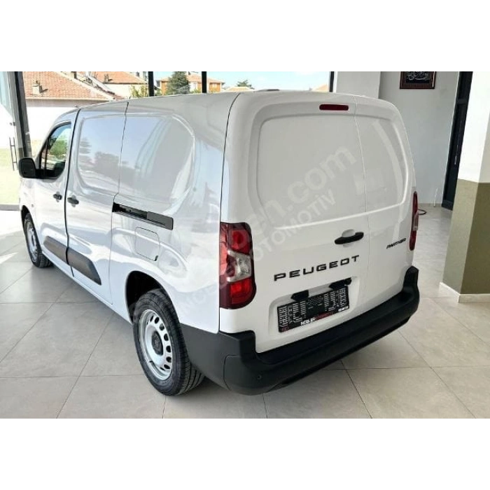 PEUGEOT PARTNER- VAN- 24/25; ARAÇ BİLGİLERİ VE RESİMLERİ