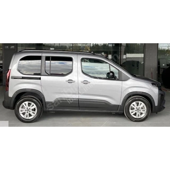 PEUGEOT RIFTER- 24/25; ARAÇ BİLGİLERİ VE RESİMLERİ