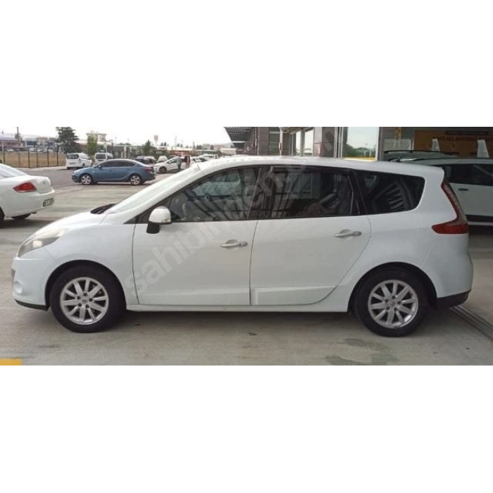 RENAULT GRAND SCENIC- 3- 10/13; ARAÇ BİLGİLERİ VE RESİMLERİ