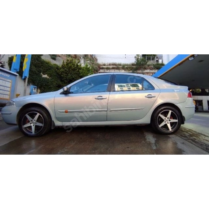 RENAULT LAGUNA- 06/08; ARAÇ BİLGİLERİ VE RESİMLERİ