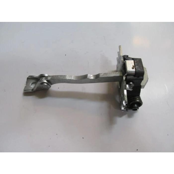 RENAULT LAGUNA- 99/01; ARKA KAPI DURDURUCUSU SAĞ/SOL AYNI (ADET) (KAPI GERGİSİ)