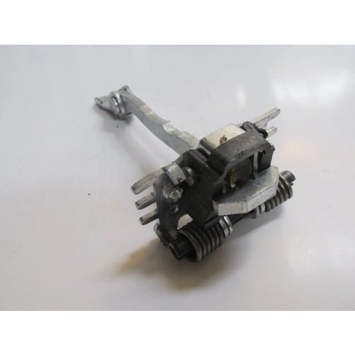 RENAULT LAGUNA- 99/01; ARKA KAPI DURDURUCUSU SAĞ/SOL AYNI (ADET) (KAPI GERGİSİ)