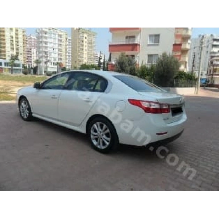 RENAULT LATITUDE- 11/15; ARAÇ BİLGİLERİ VE RESİMLERİ