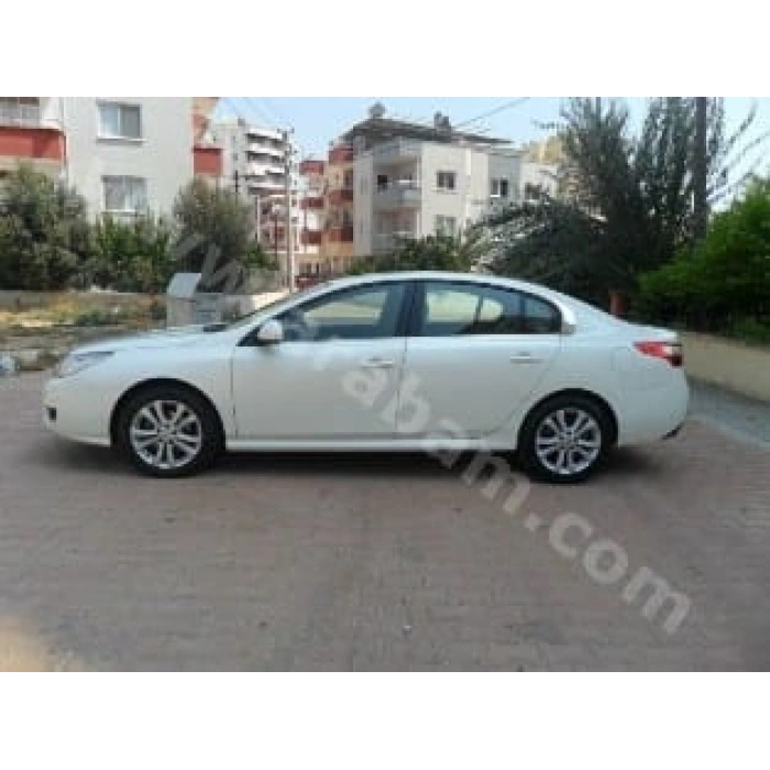 RENAULT LATITUDE- 11/15; ARAÇ BİLGİLERİ VE RESİMLERİ