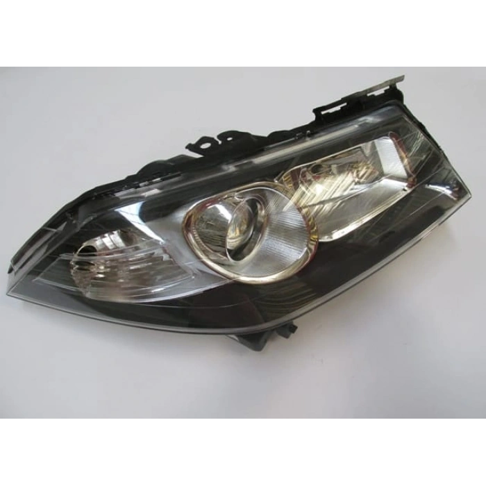 RENAULT MEGANE- 2- 07/09; FAR LAMBASI SAĞ ELEKTRİKLİ/MOTORSUZ SİYAH MERCEKLİ MAKYAJLI(AYFAR(E MARKLI