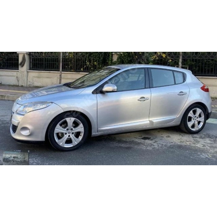 RENAULT MEGANE- 3- HB- 10/13; ARAÇ BİLGİLERİ VE RESİMLERİ