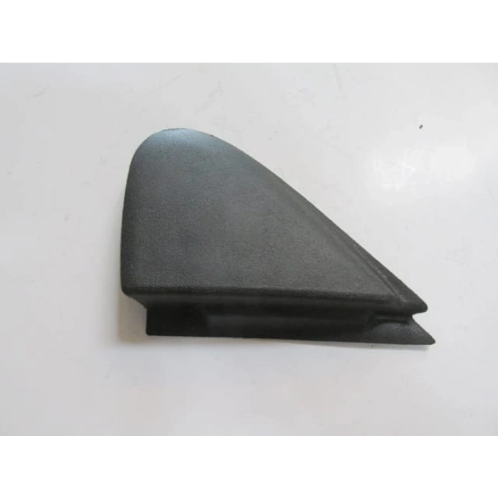 RENAULT MEGANE- 3- HB- 10/13; KAPI AYNA MUSKASI SOL (ÇAMURLUK ÜST ÜÇGEN PLASTİĞİ)