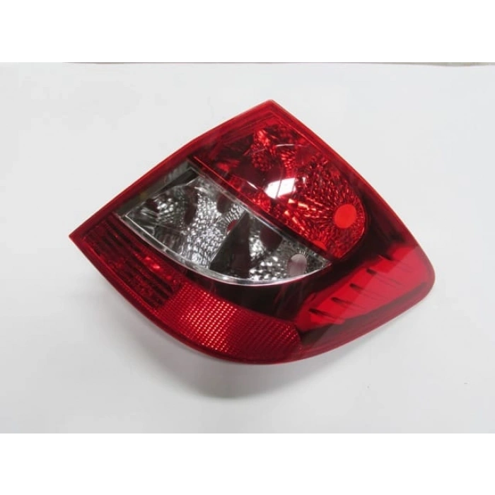 RENAULT SYMBOL- THALIA- SD- 09/12; STOP LAMBASI SAĞ KIRMIZI/BEYAZ DUYSUZ (MARS) (E MARKLI)